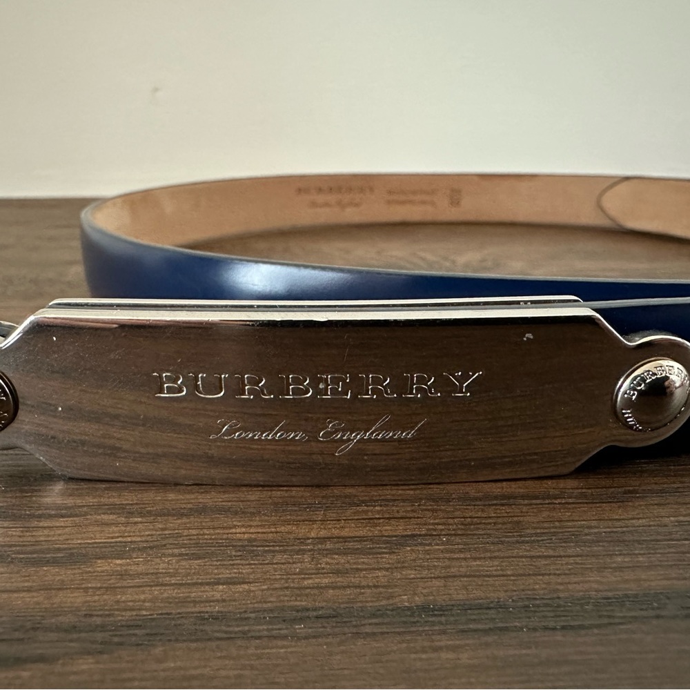 Burberry Women’s Belt Leather Blue With Silver Buckle Peg Closure Sz 34 85 CM
